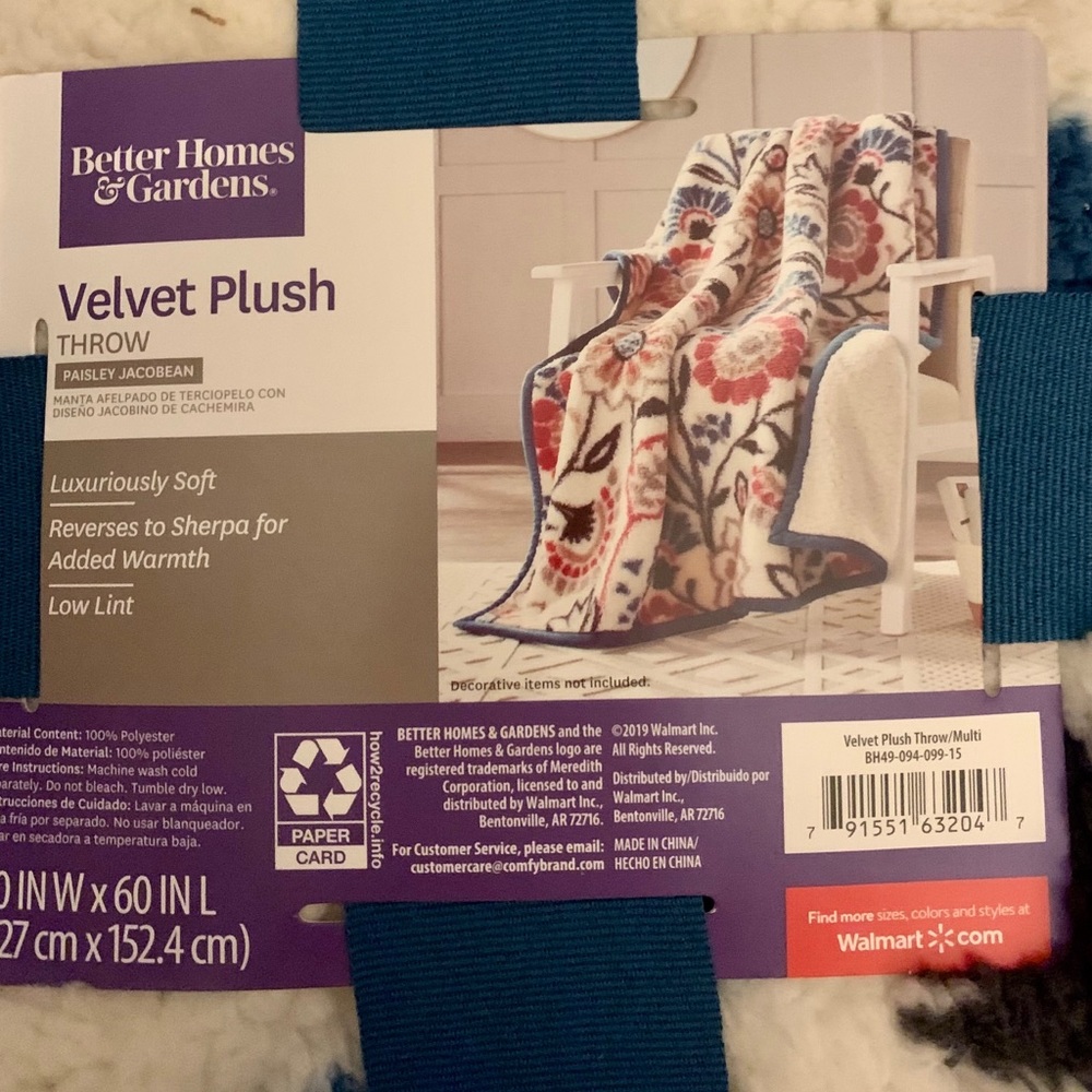 Plush throw